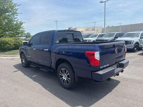 Used 2021 Nissan Titan SV w/ SV Convenience Package AWD/4WD image 4