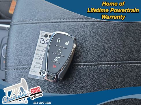 Used 2023 Chevrolet Traverse LT image 22