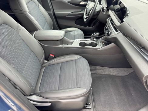 Used 2024 Buick Envista Preferred w/ Convenience I Package FWD image 20
