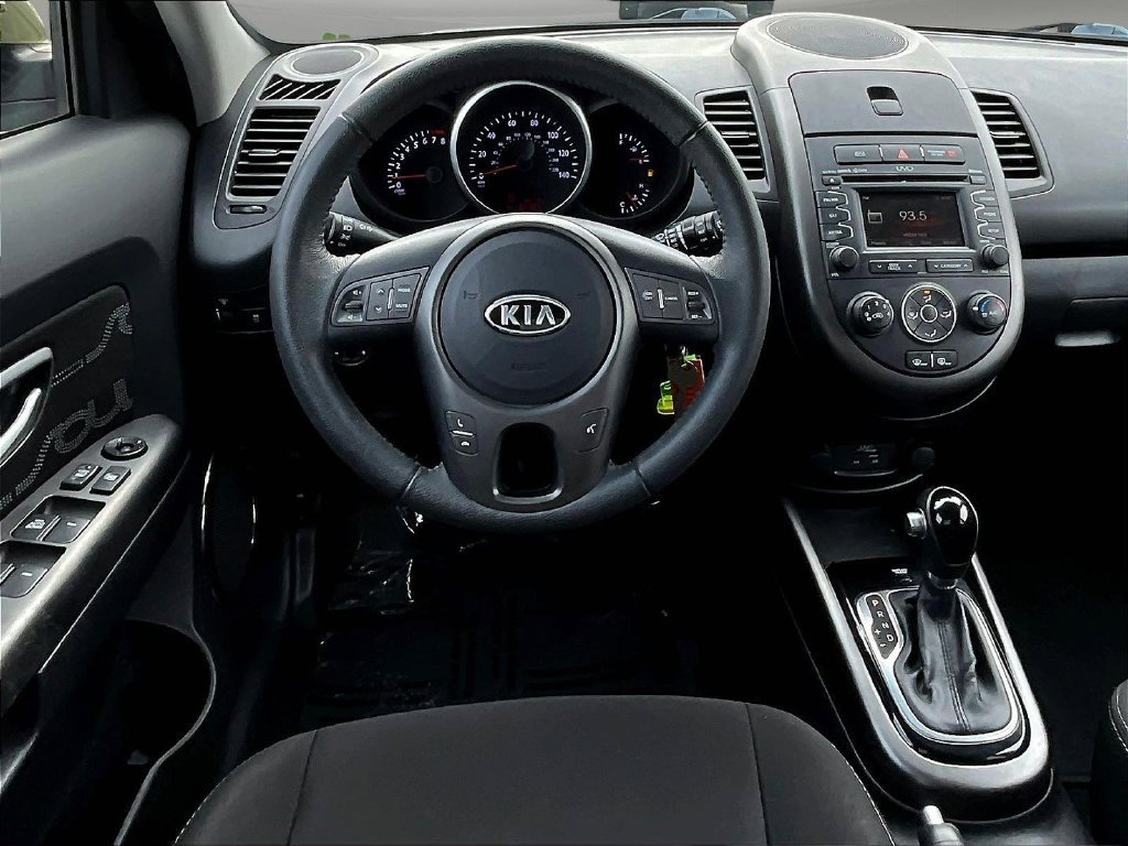 Used 2012 Kia Soul + w/ Audio Pkg FWD image 11