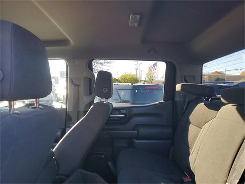 Used 2021 Chevrolet Silverado 1500 Custom Trail Boss w/ LPO, Dark Essentials Package image 10