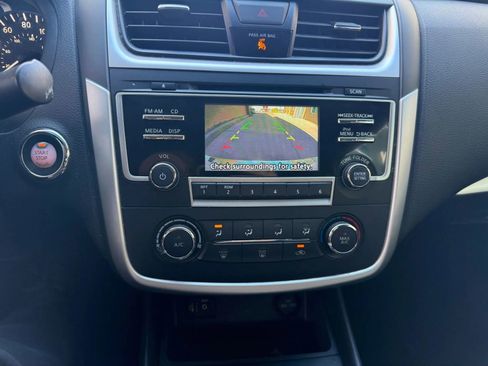 Used 2017 Nissan Altima 2.5 SR w/ Midnight Edition Package image 18