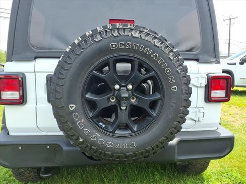 Used 2022 Jeep Wrangler Unlimited Sport AWD/4WD image 8