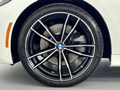 Used 2022 BMW 330i xDrive Sedan w/ M Sport Package AWD/4WD image 40