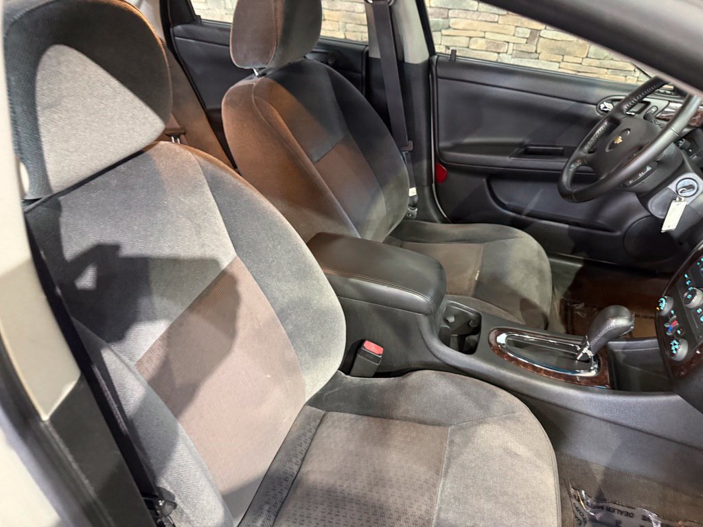 Used 2012 Chevrolet Impala LT FWD image 29