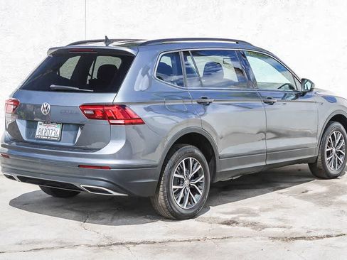 Used 2019 Volkswagen Tiguan SE w/ Panoramic Sunroof Package FWD image 6