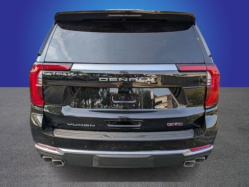 Used 2026 GMC Yukon Denali w/ Denali Reserve Package AWD/4WD image 3