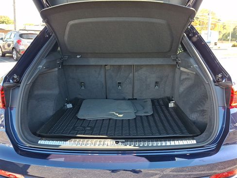 Used 2024 Audi Q3 2.0T Premium Plus w/ Premium Plus Package image 31