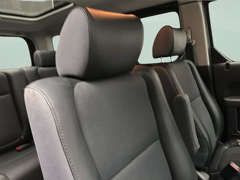 Used 2004 Honda Element EX image 19