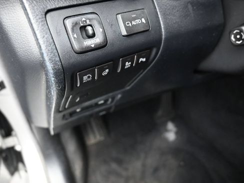 Used 2013 Lexus LS 460 L w/ Ultra Luxury Pkg RWD image 13