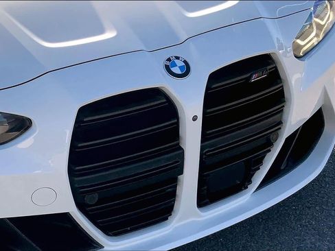 Used 2024 BMW M4 Competition image 30