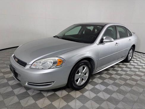 Used 2009 Chevrolet Impala LT FWD image 9