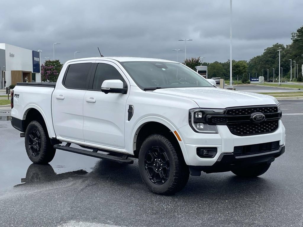 Used 2025 Ford Ranger Lariat w/ FX4 Off-Road Package AWD/4WD image 1