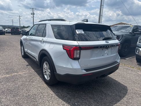 Used 2025 Ford Explorer Active RWD image 5