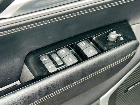 Used 2022 Jeep Wagoneer Series I image 18