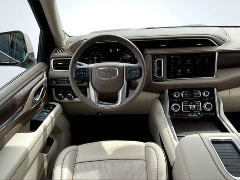 Used 2023 GMC Yukon Denali w/ Max Trailering Package image 6