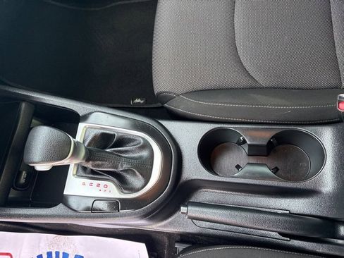 Used 2024 Kia Forte LXS image 18