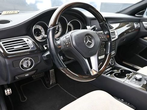 Used 2012 Mercedes-Benz CLS 550 image 26