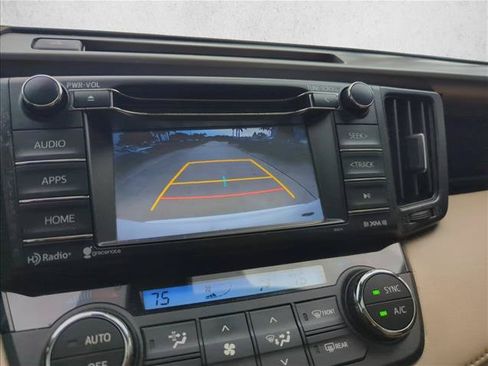 Used 2018 Toyota RAV4 XLE FWD image 9