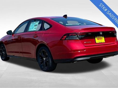 New 2025 Honda Accord SE image 3