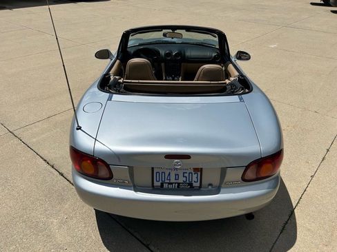 Used 2000 MAZDA MX-5 Miata image 4
