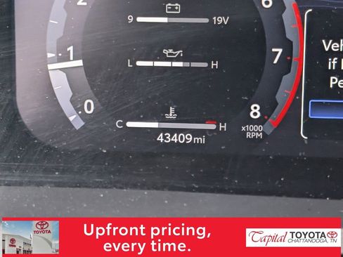 Used 2024 Toyota Tacoma TRD Off-Road AWD/4WD image 18