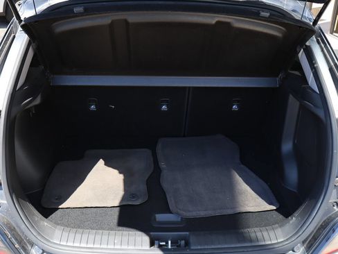 Used 2022 Hyundai Kona Limited FWD image 23