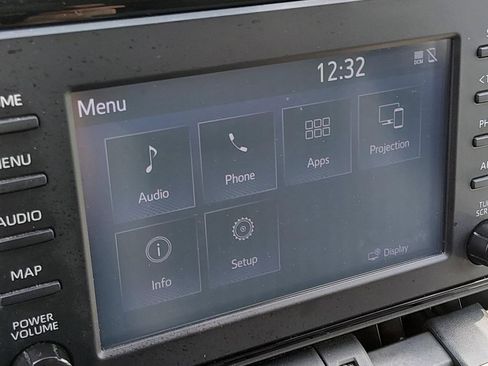 Used 2019 Toyota RAV4 XLE Premium FWD image 15