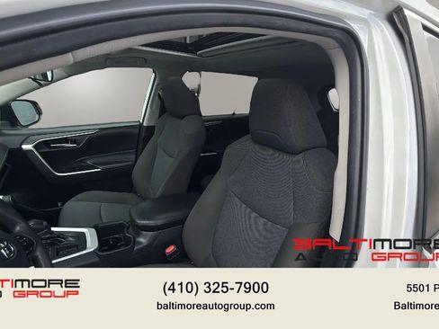 Used 2022 Toyota RAV4 XLE w/ Convenience Package FWD image 10