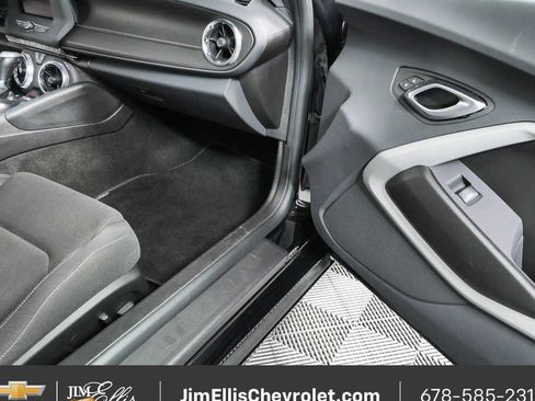 Certified 2023 Chevrolet Camaro LT RWD image 19