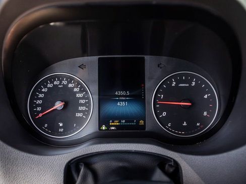 Used 2022 Mercedes-Benz Sprinter 3500 image 40