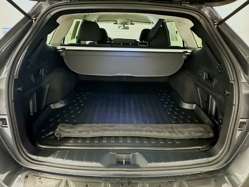 Used 2023 Subaru Outback Premium image 29