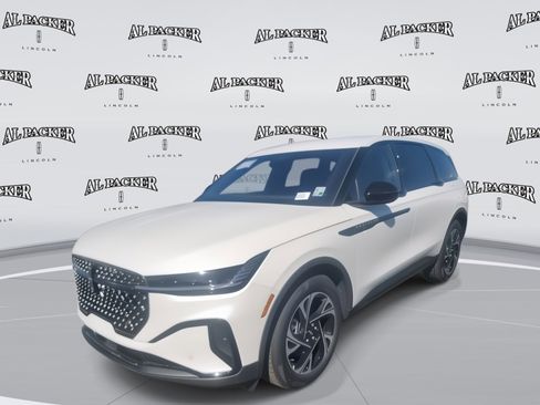 New 2025 Lincoln Nautilus Premier w/ Jet Appearance Package image 1