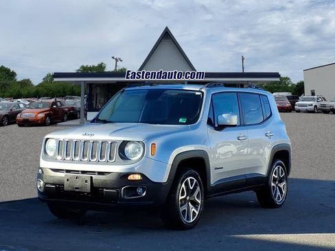 Used 2015 Jeep Renegade Latitude w/ Popular Equipment Group image 1