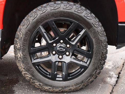 Used 2024 Chevrolet Silverado 1500 LT Trail Boss w/ LT Trail Boss Premium Package AWD/4WD image 22