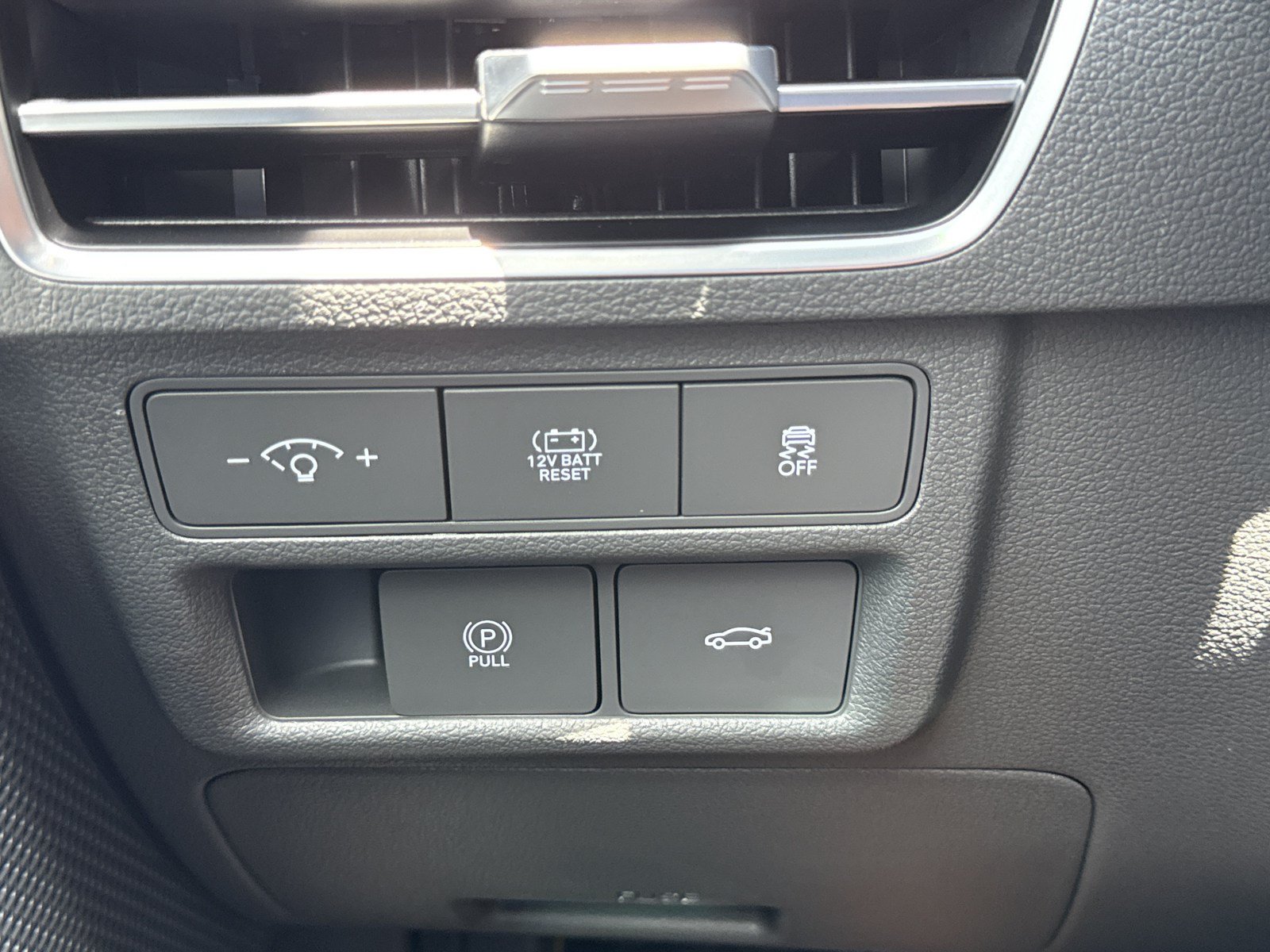 New 2026 Hyundai Sonata SEL FWD image 18