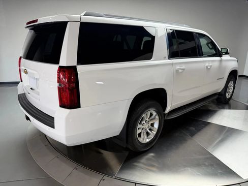 Used 2015 Chevrolet Suburban LT w/ Max Trailering Package RWD image 2