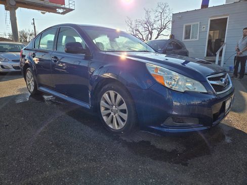 Used 2011 Subaru Legacy 2.5i Limited image 5