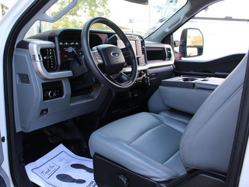 Used 2024 Ford F250 XL image 20