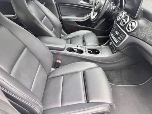 Used 2018 Mercedes-Benz CLA 250 4MATIC w/ Premium Package image 12