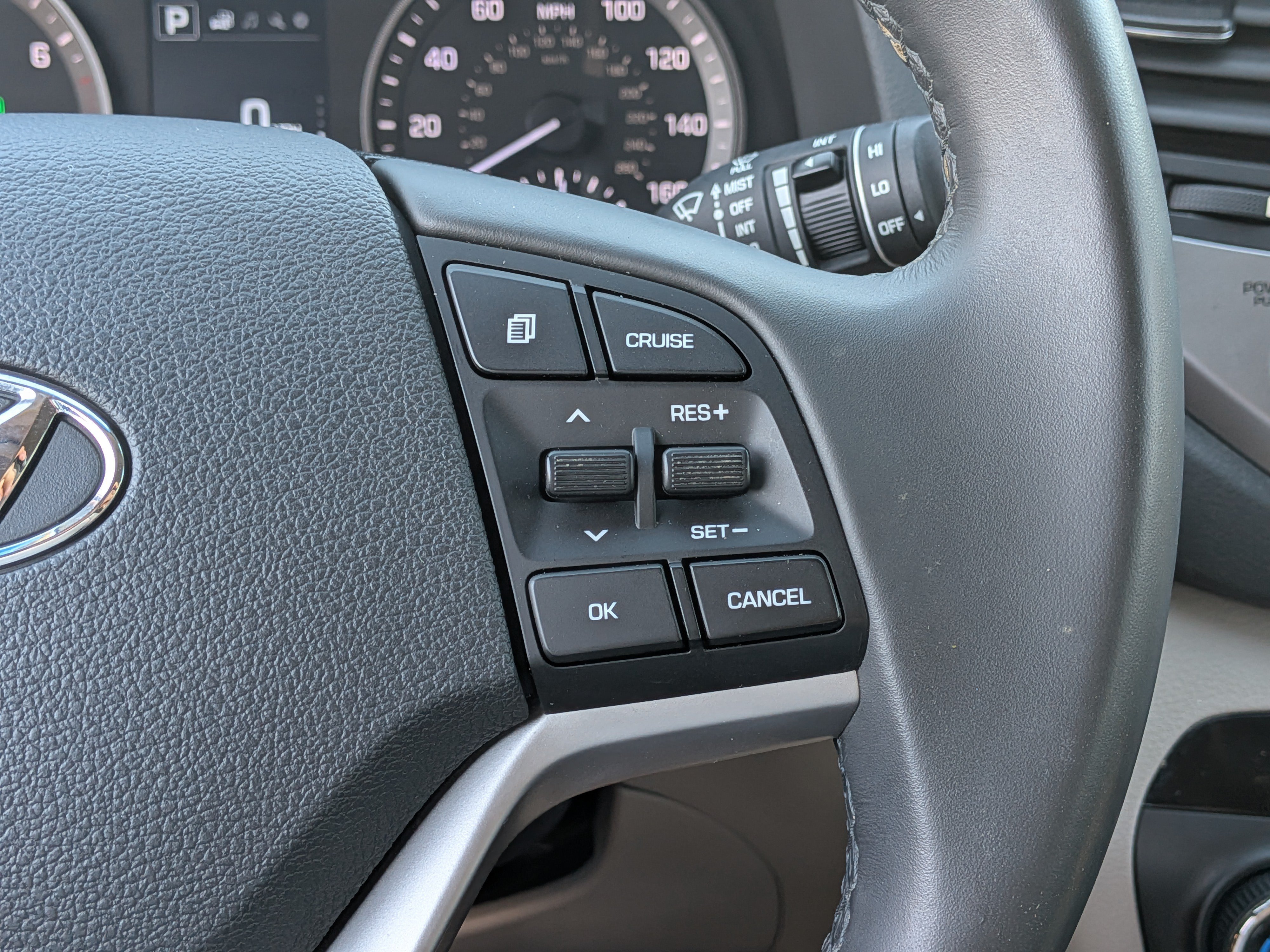 Used 2018 Hyundai Tucson Sport FWD image 25