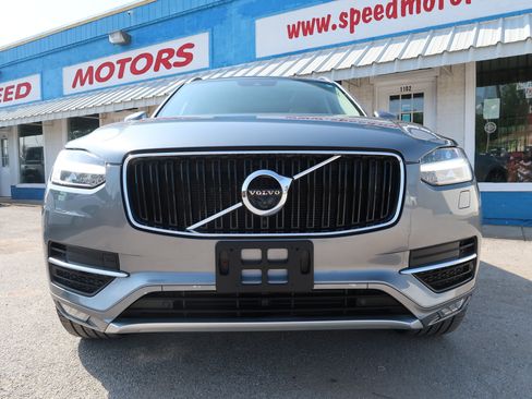 Used 2017 Volvo XC90 T6 Momentum w/ Vision Package AWD/4WD image 9