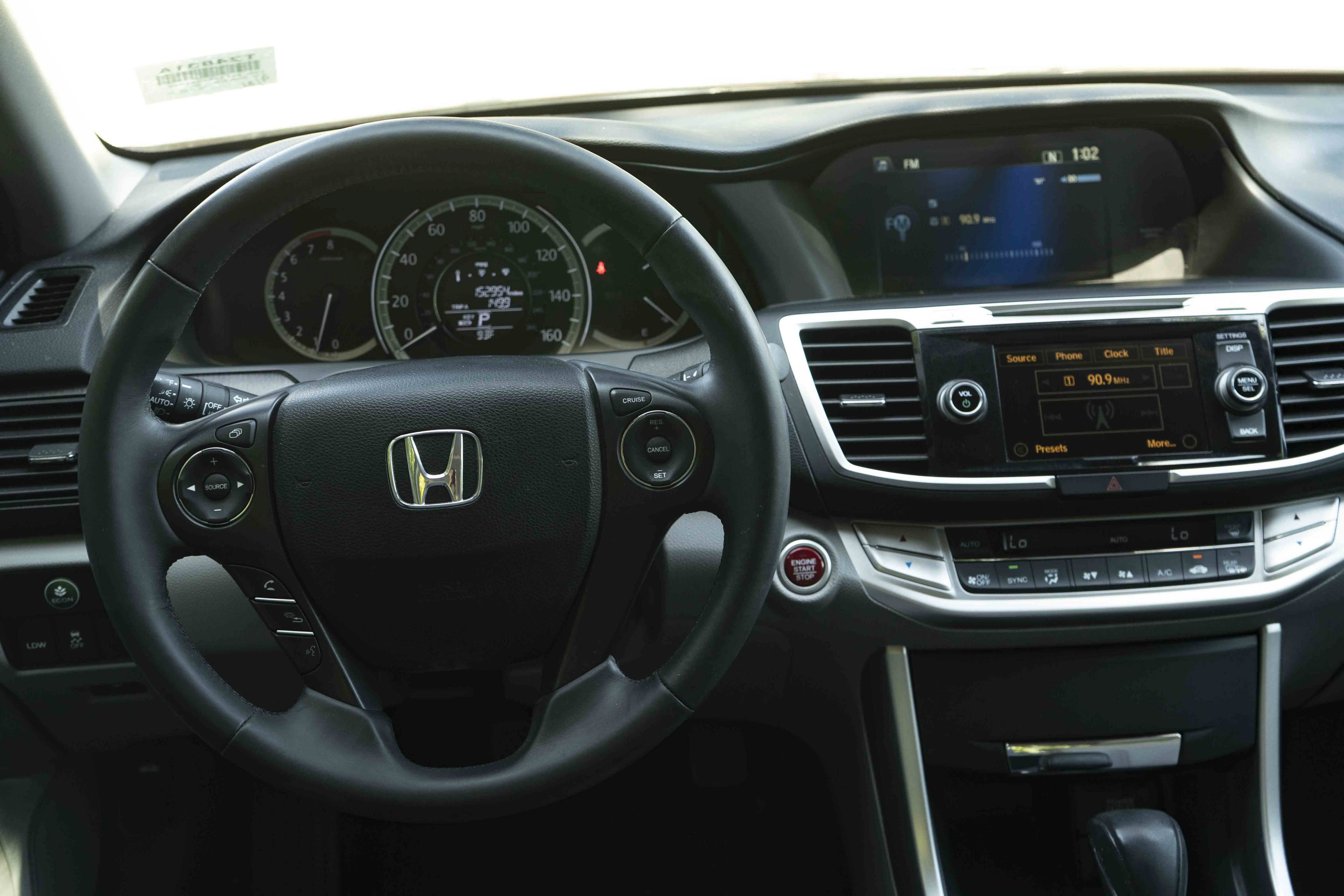 Used 2015 Honda Accord EX-L image 19