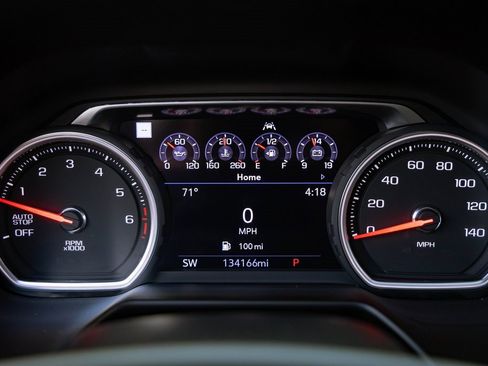 Used 2021 Chevrolet Tahoe Premier w/ Premium Package image 17