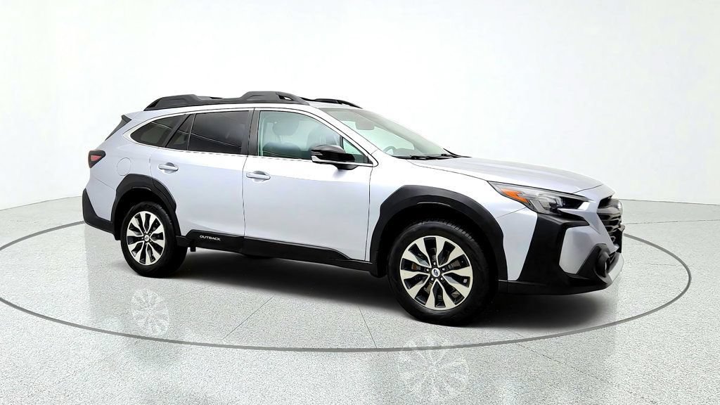 Used 2024 Subaru Outback Limited AWD/4WD image 3