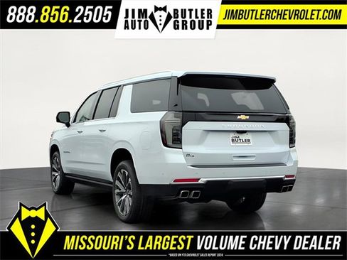 New 2026 Chevrolet Suburban High Country image 2