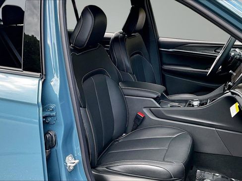 New 2027 Jeep Grand Cherokee Limited AWD/4WD image 9