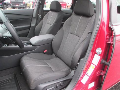 Used 2025 Honda Accord Sport image 15