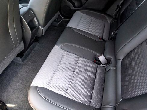 Used 2025 Chevrolet Trax LT w/ Driver Confidence Package image 27