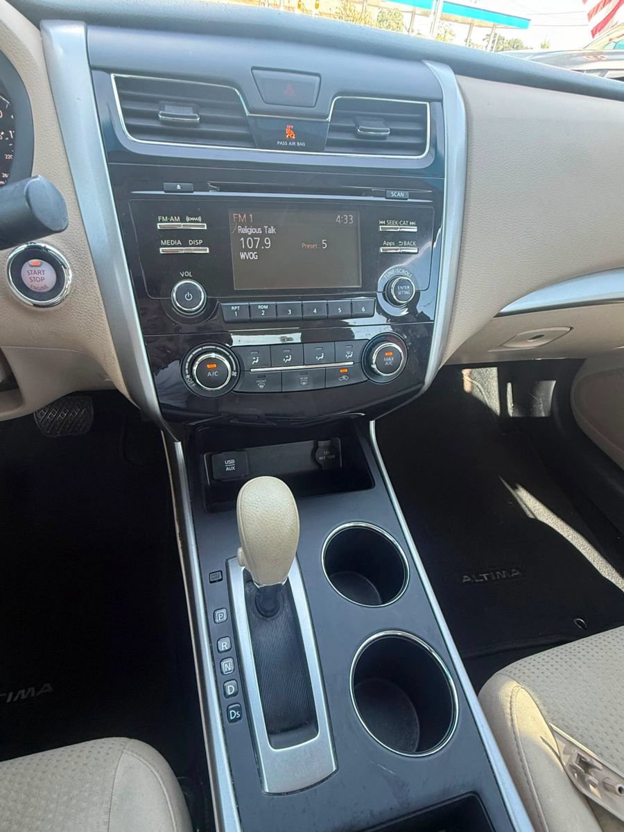 Used 2015 Nissan Altima 2.5 S w/ Special Edition Package FWD image 13